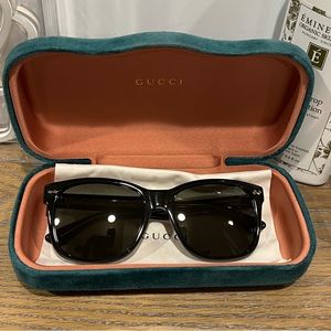 Black Gucci Sunglasses